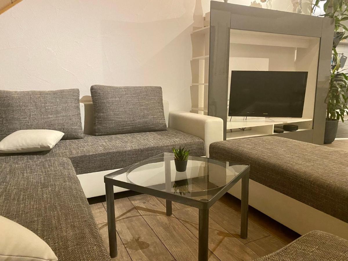 Ferienwohnung Mit Ausblick Mombris Екстериор снимка