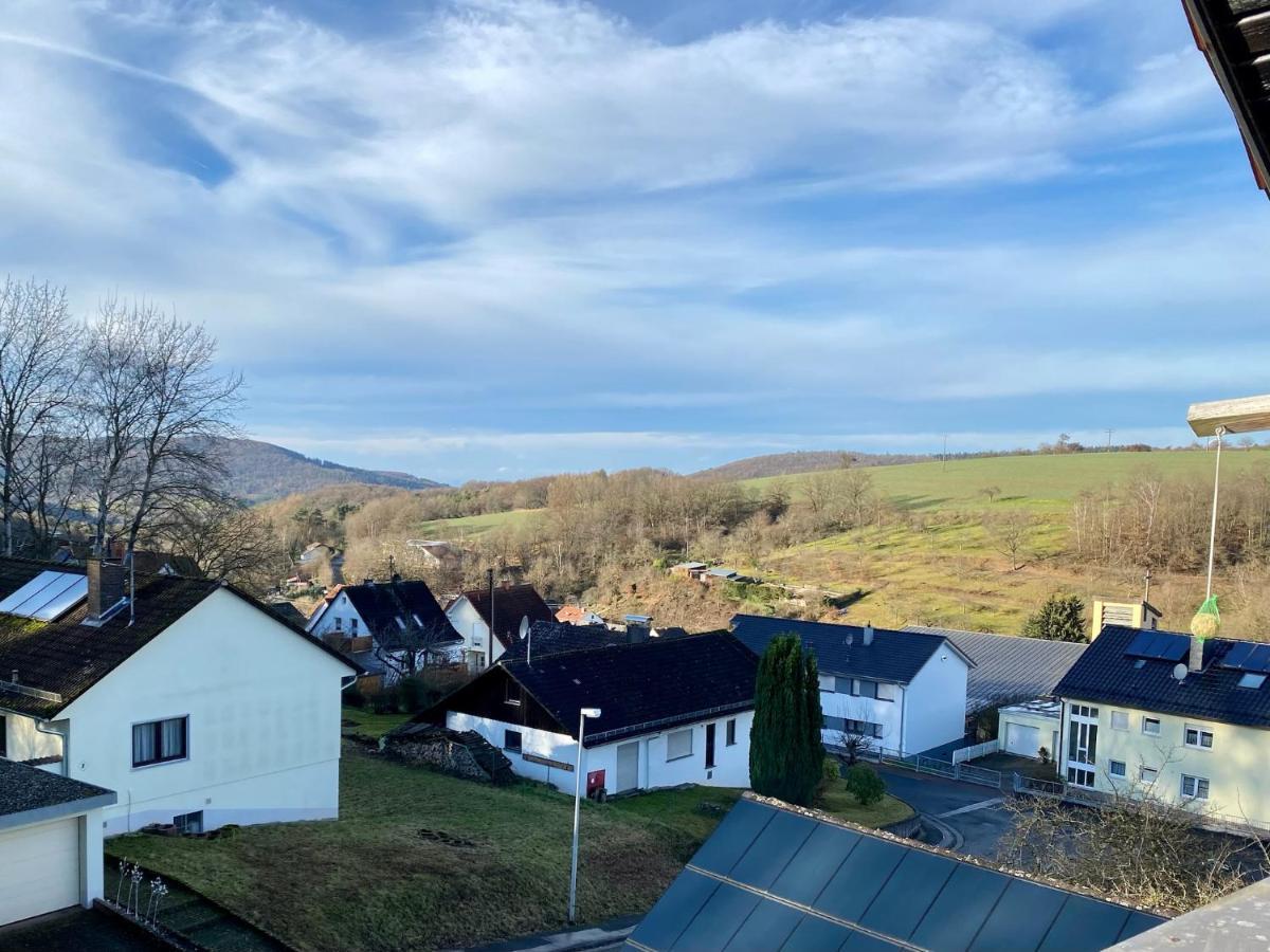 Ferienwohnung Mit Ausblick Mombris Екстериор снимка